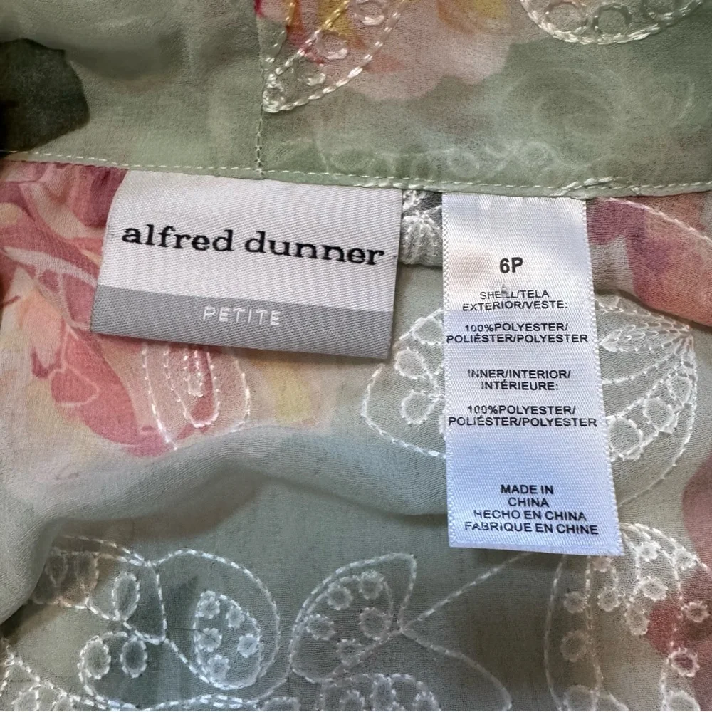 Floral Embroidered Sheer Cardigan Size 6 Petite Cottagecore Boho open front - Picture 5 of 5